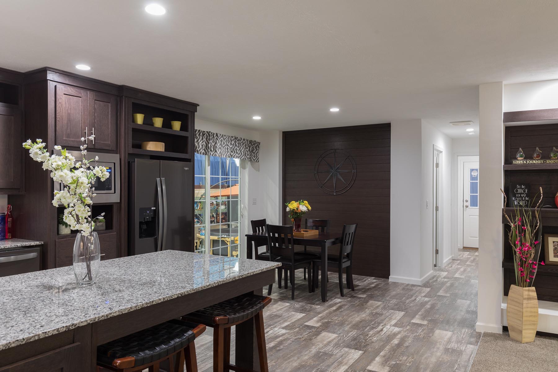 Catena / R20 by Lebanon Valley Modular Homes